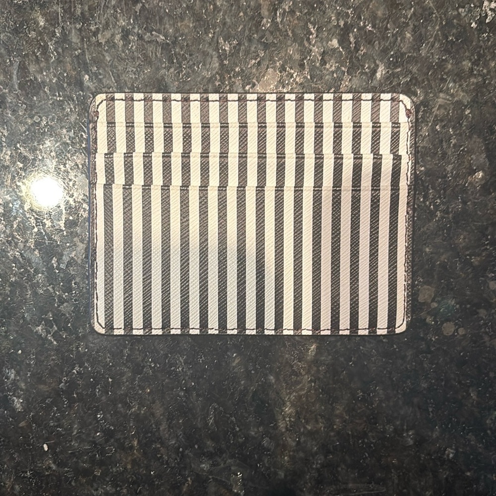Henri Bendel card case